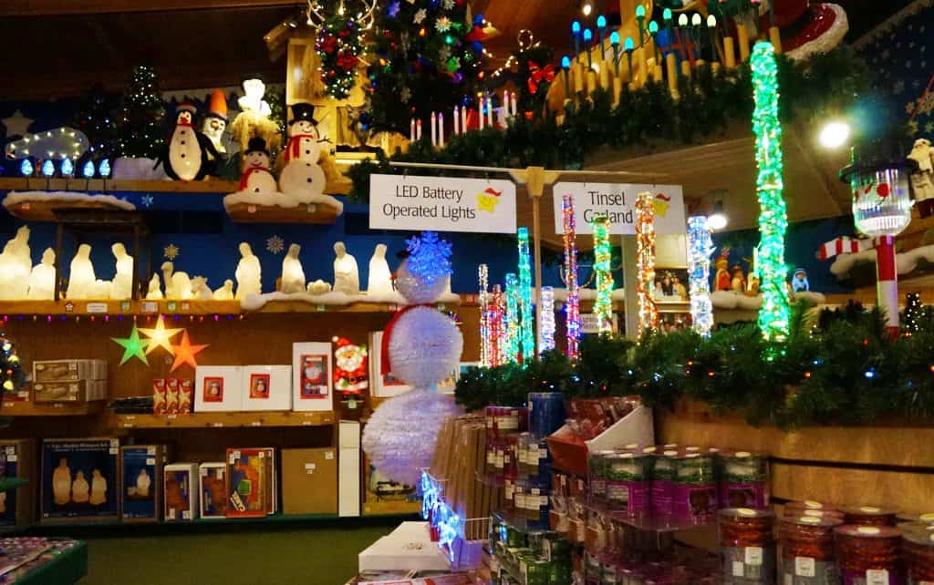 Bronners Christmas Wonderland-Michigan_dream-travel-magazine_15