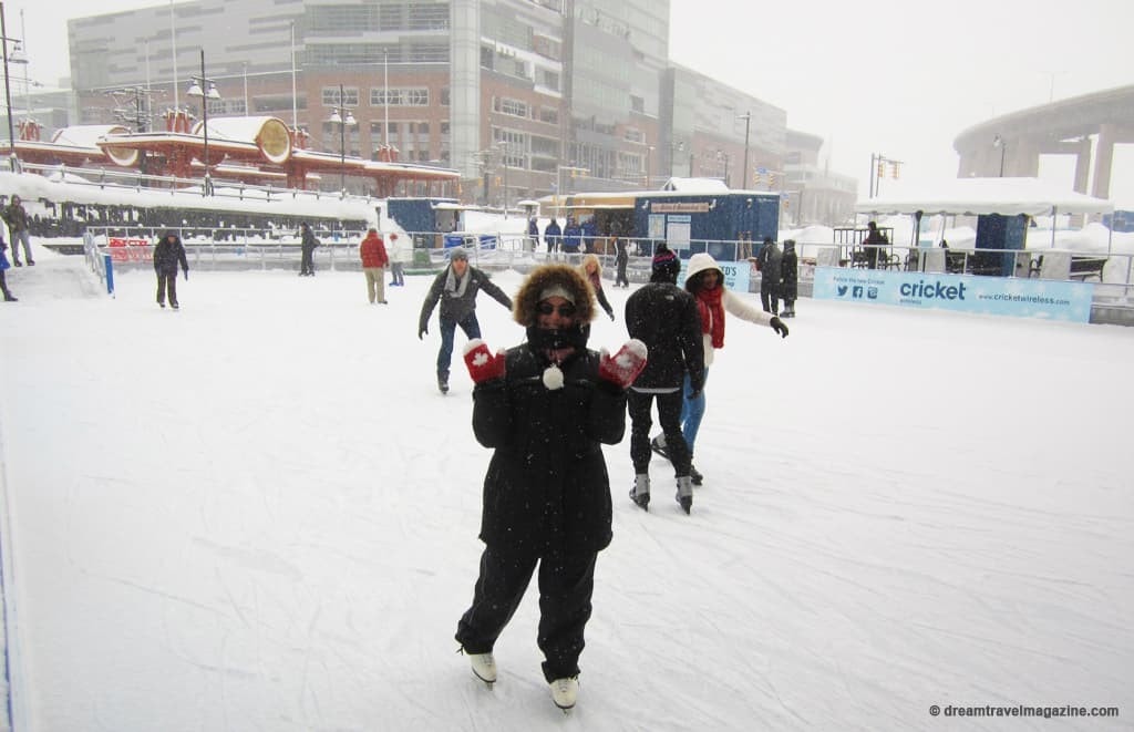 Buffalo-canalside-skating-snow-day_19