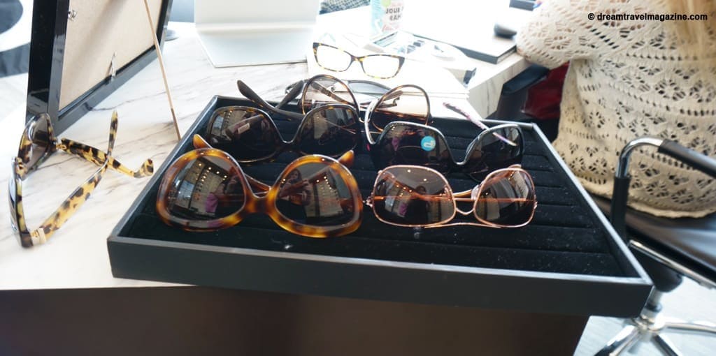 Tips to pick sunglasses for travel_angus glen optometry_01