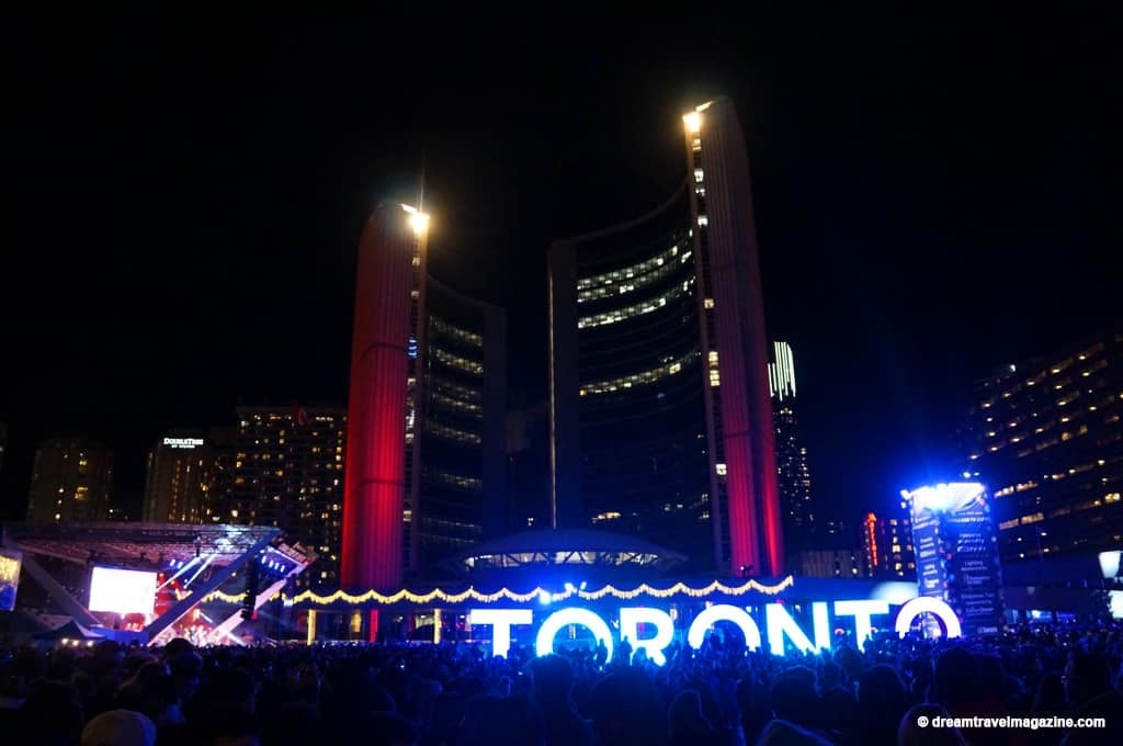 11-29-15-Toronto-Cavalcade-of-Lights-331