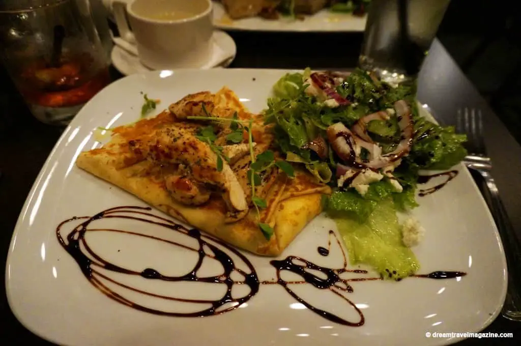 review-the-nook-creperie-restaurant-pembroke-ontario-03