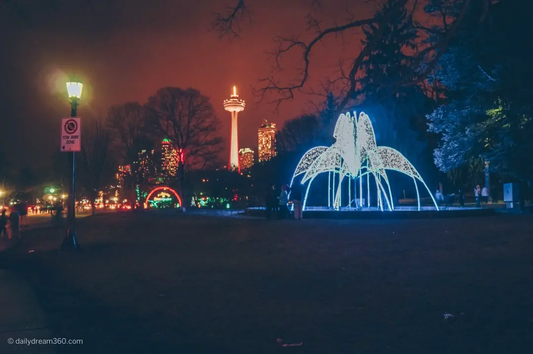 Festival of lights displays in Niagara Falls