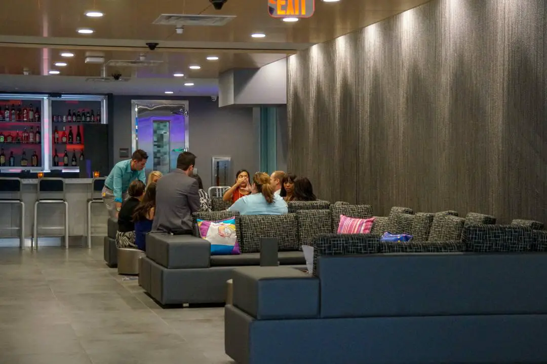 Aloft Houston Downtown review lobby checkin