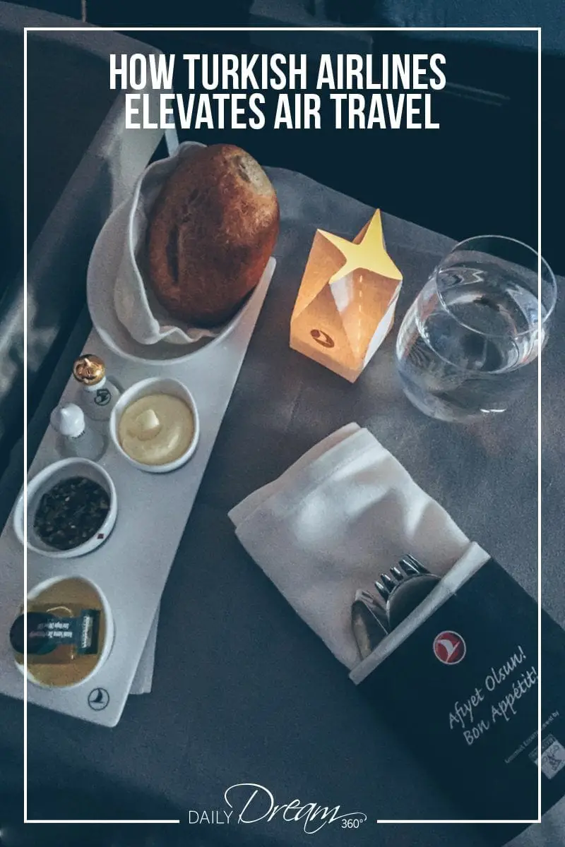 Photo of meal on tray in Business Class on Turkish Airlines.