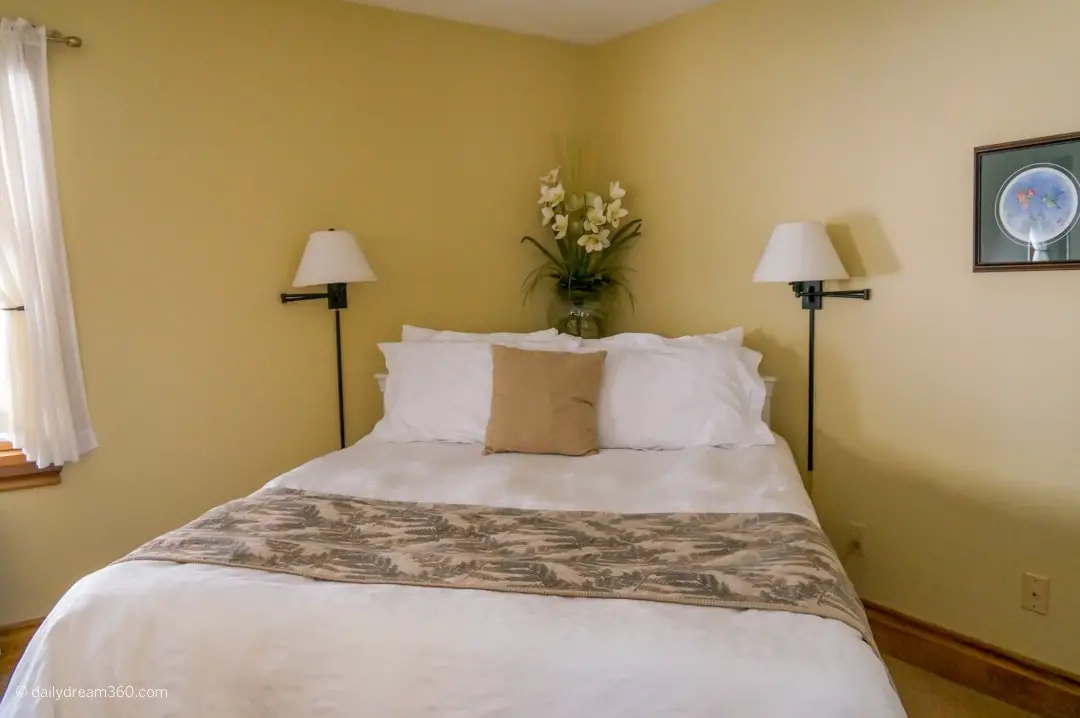 Bedroom Kettle Creek Inn Perfect for Cozy Weekend Escapes