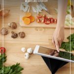 Vegetables on background with text: Choosing a Weight Loss Program that Works for You (pin image)