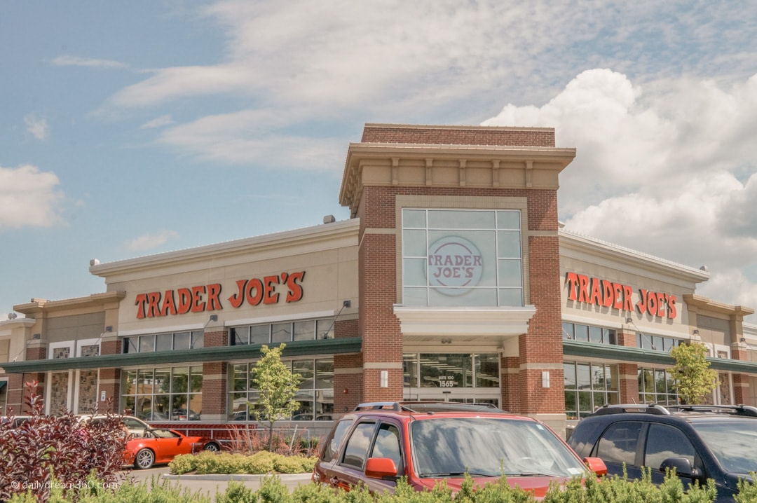 Trader Joes location between Buffalo and Niagara Falls US