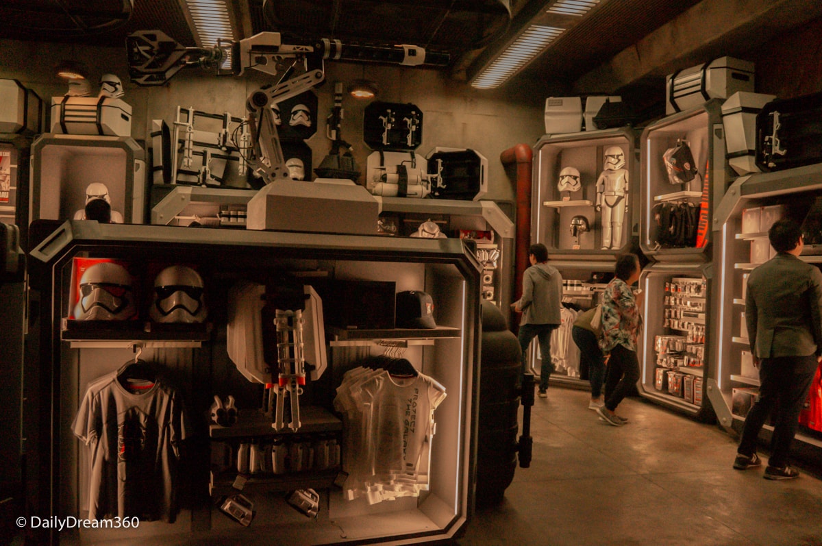 Star Wars Merchandise in Star Wars Galaxy's Edge