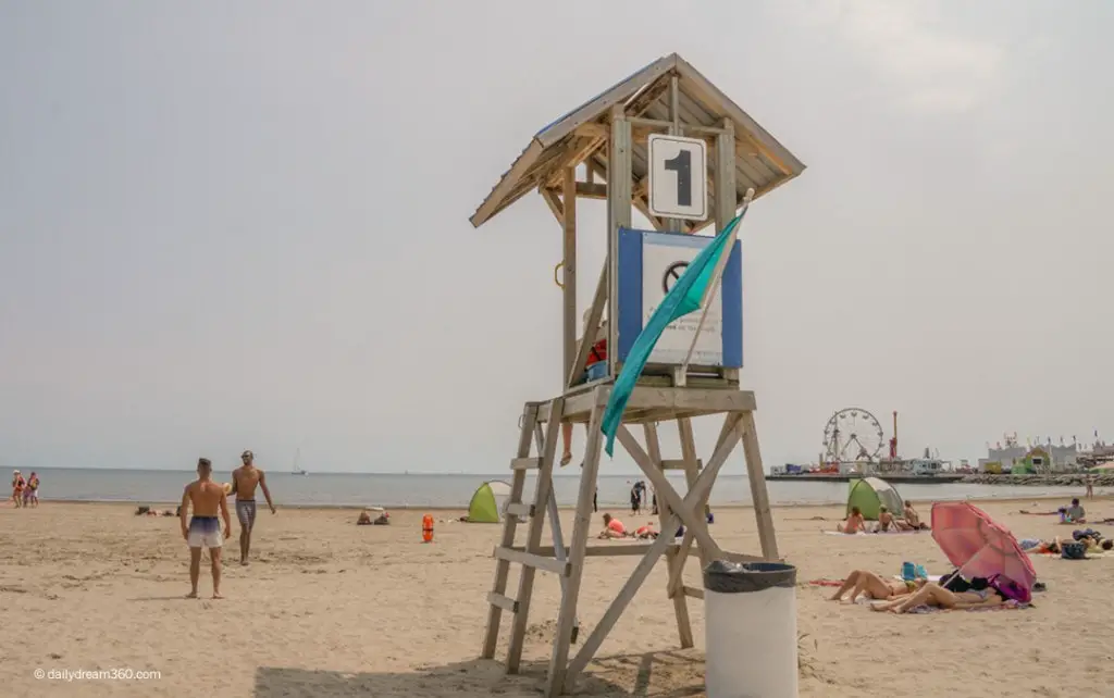 Summer Road Trip to Cobourg Beach and Port Hope Ontario