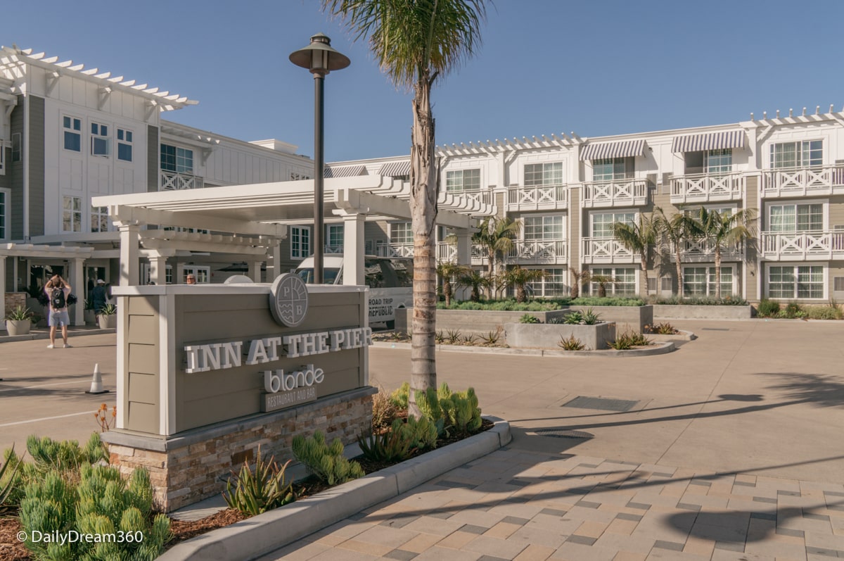 Front entrance to the Inn at the Pier Pismo Beach CA