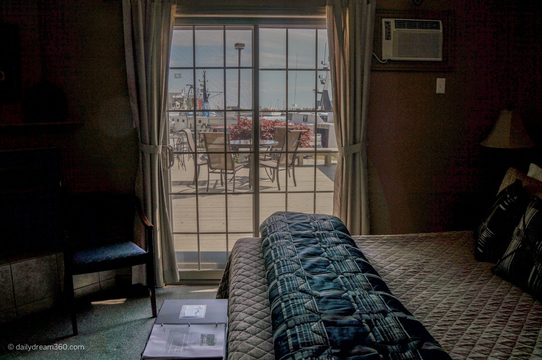 harbour view room at Inn on the Harbour Port Stanley ON