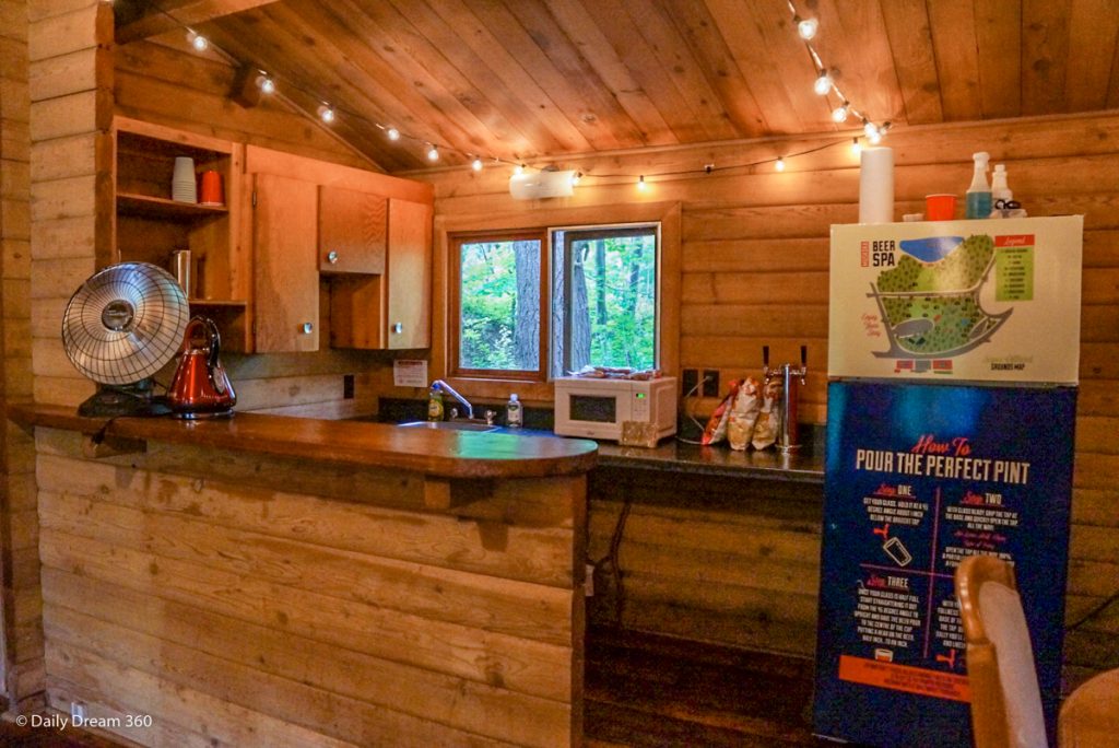 Kitchen of Muskoka Beer Spa cabin 7